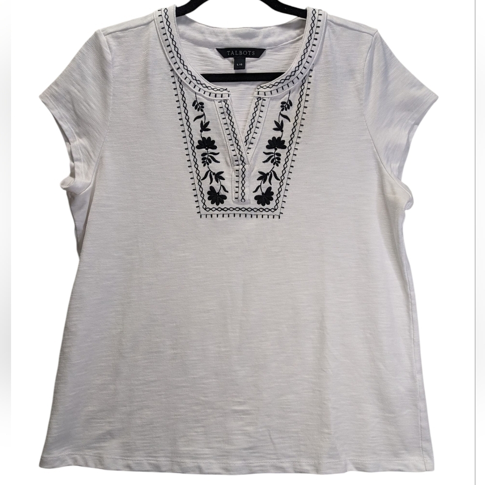 Talbots Women's White Tee with Black Embroidery In Great Condition Size L